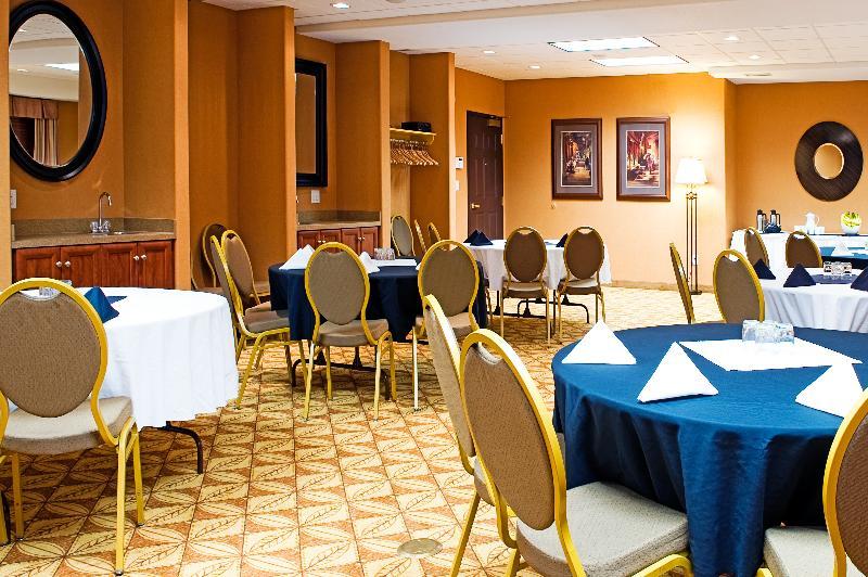 Holiday Inn Express Grande Prairie By Ihg Экстерьер фото